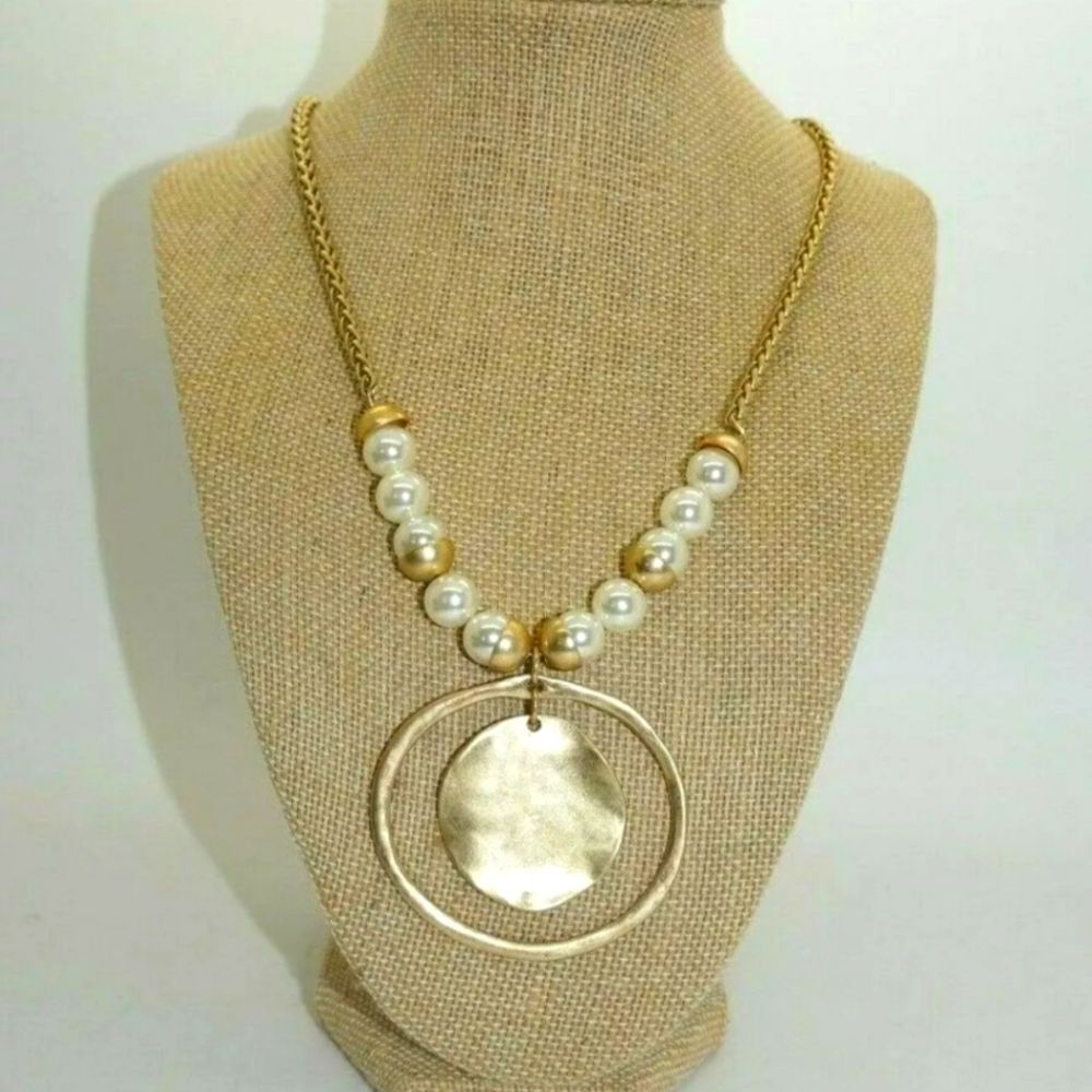 Chico's Gold Tone Pendant Faux Pearl Necklace 22" NWOT